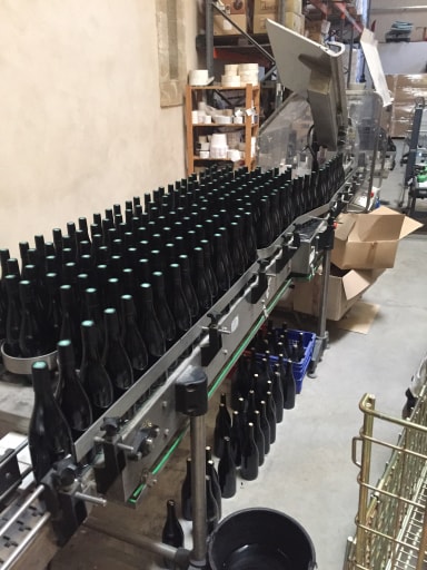 Chaine d'embouteillage du Mas de la Barben